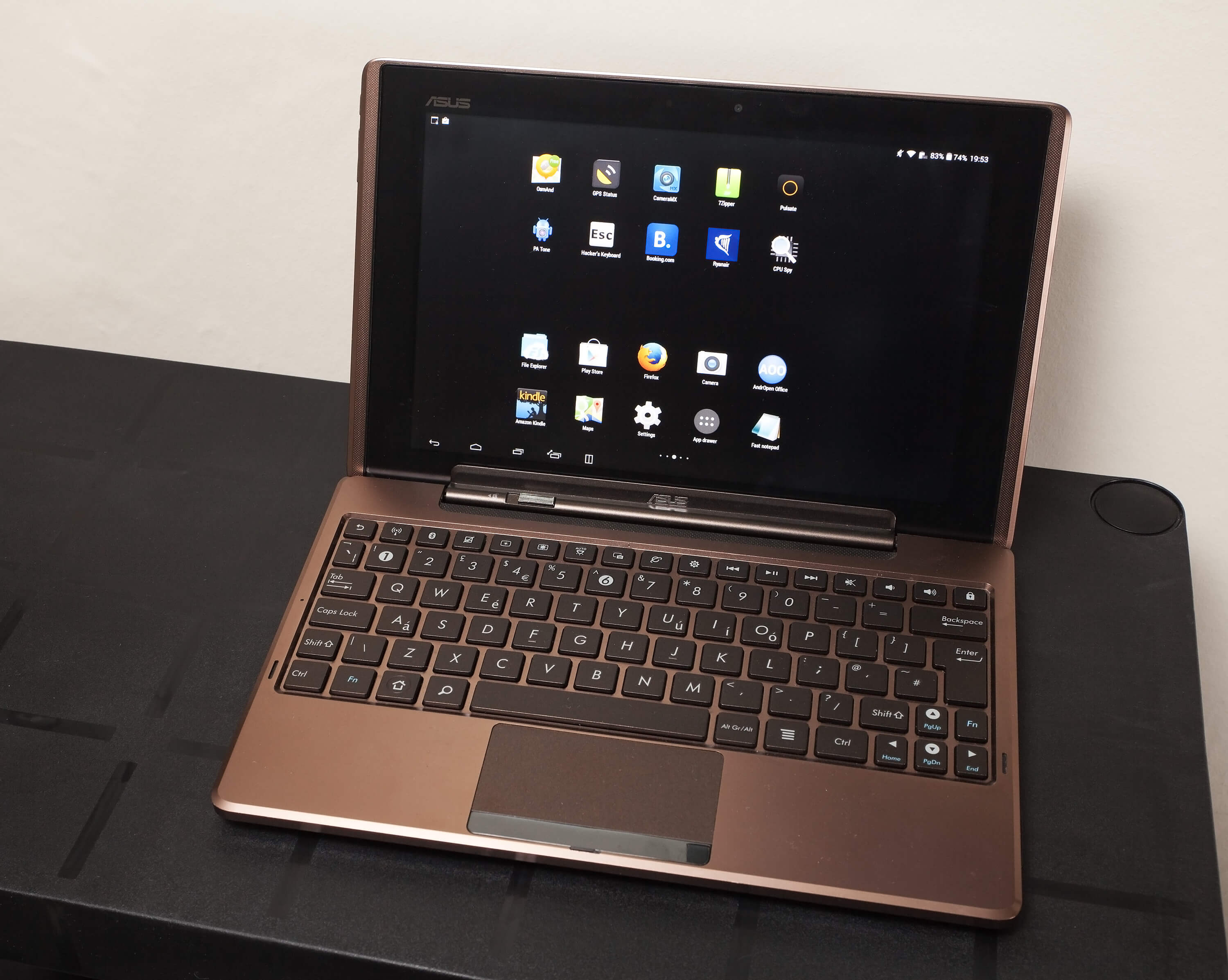 ASUS Eee Pad – еще один кандидат в «убийцы» iPad. ASUS Eee Pad. ASUS Eee Pad – еще один кандидат в «убийцы» iPad. ASUS Eee Pad. Фото.