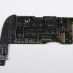 Вскрытие показало: iPad симметричен изнутри. Фото.