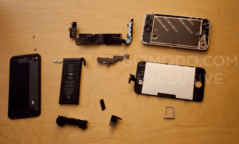 Новый iPhone оснащен более мощной батареей. Новый iPhone оснащен более мощной батареей. Фото.