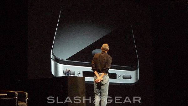 WWDC ’10: Apple представила iPhone четвертого поколения. WWDC ’10: Apple представила iPhone четвертого поколения. Фото.