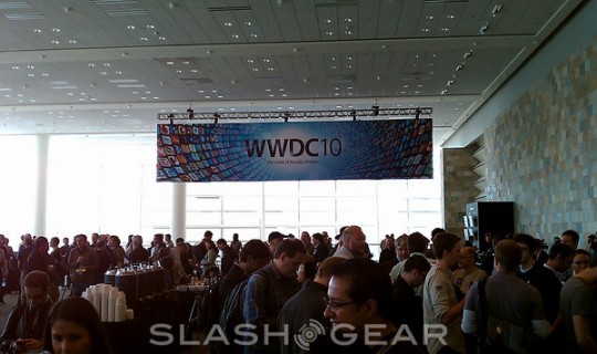 WWDC будет две, а не одна как сейчас? WWDC будет две, а не одна как сейчас? Фото.