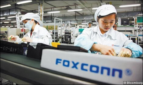 Apple не платит работникам Foxconn