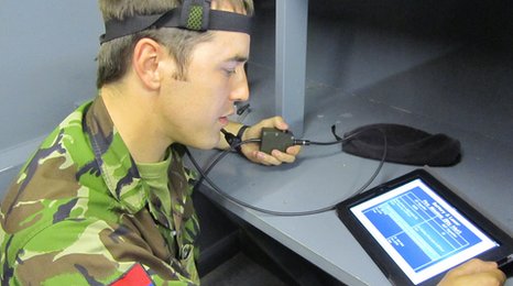 iPad помогает британцам воевать в Афганистане. iPad помогает британцам воевать в Афганистане. Фото.