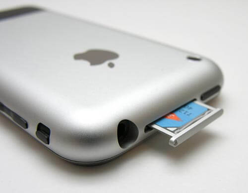 Apple хочет отказаться от услуг операторов связи в дистрибуции iPhone? Apple хочет отказаться от услуг операторов связи в дистрибуции iPhone? Фото.