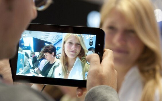 Плюсы Galaxy Tab в сравнении с iPad. Плюсы Galaxy Tab в сравнении с iPad. Фото.