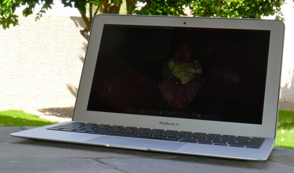 11.6″ MacBook Air запускается быстрее Sony VAIO Z. 11.6″ MacBook Air запускается быстрее Sony VAIO Z. Фото.