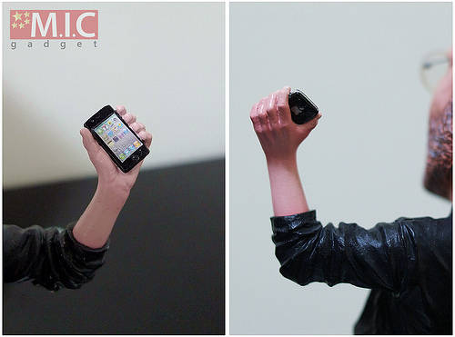 iphone in steve's hand