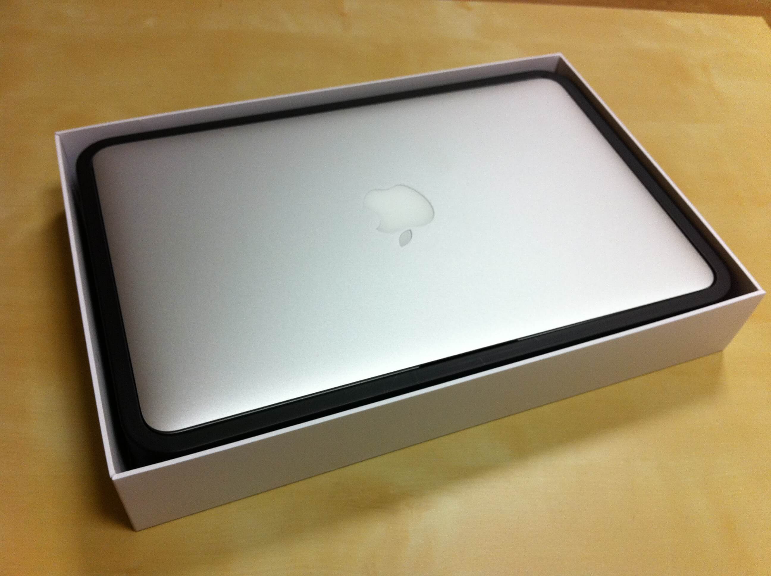 Обзор нового поколения MacBook Air 2010 года. Обзор нового поколения MacBook Air 2010 года. Фото.
