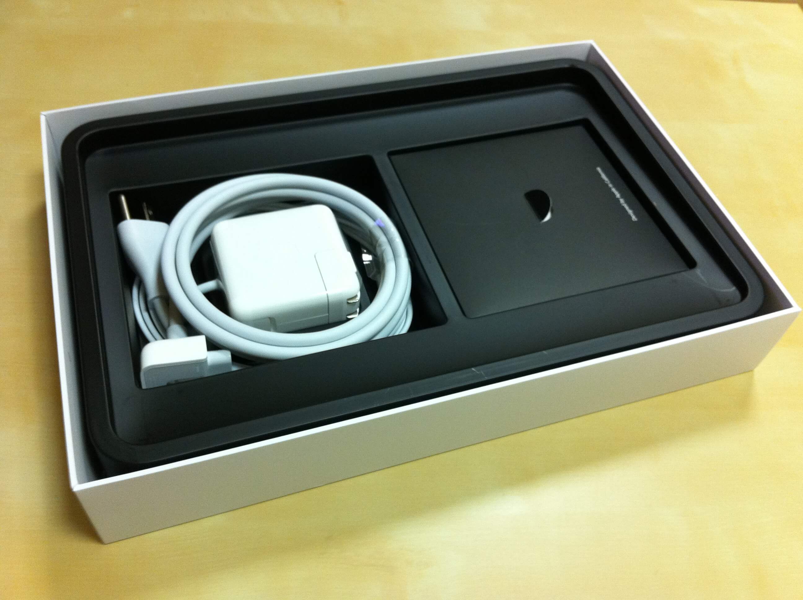 Обзор нового поколения MacBook Air 2010 года. Заключение. Обзор нового поколения MacBook Air 2010 года. Заключение. Фото.