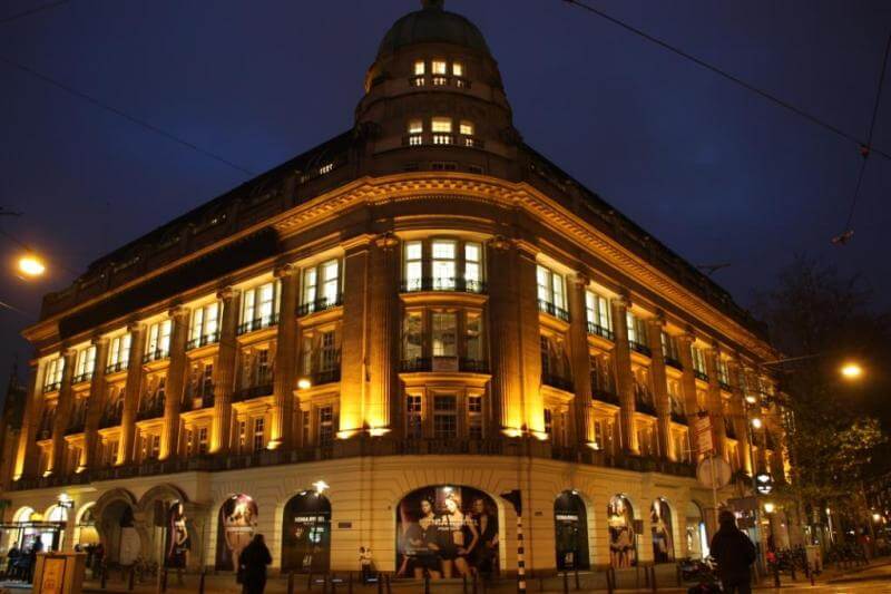 Новый Apple Store откроется в Амстердаме. Новый Apple Store откроется в Амстердаме. Фото.