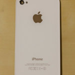 Белый iPhone 4 доступен в России. Фото.