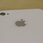 Белый iPhone 4 доступен в России. Фото.