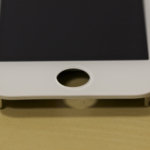 Белый iPhone 4 доступен в России. Фото.