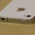 Белый iPhone 4 доступен в России. Фото.