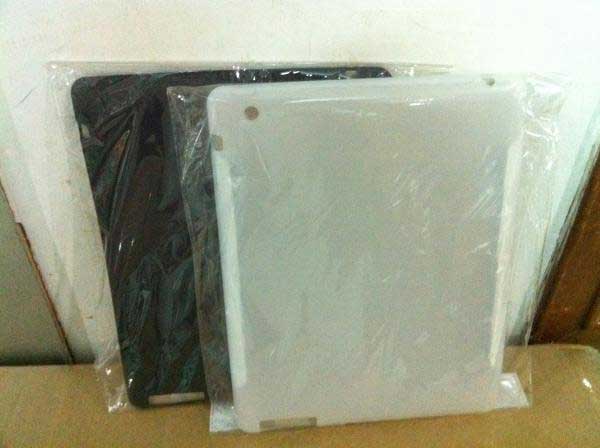 Новый iPad получит заднюю камеру и SD-слот? Новый iPad получит заднюю камеру и SD-слот? Фото.