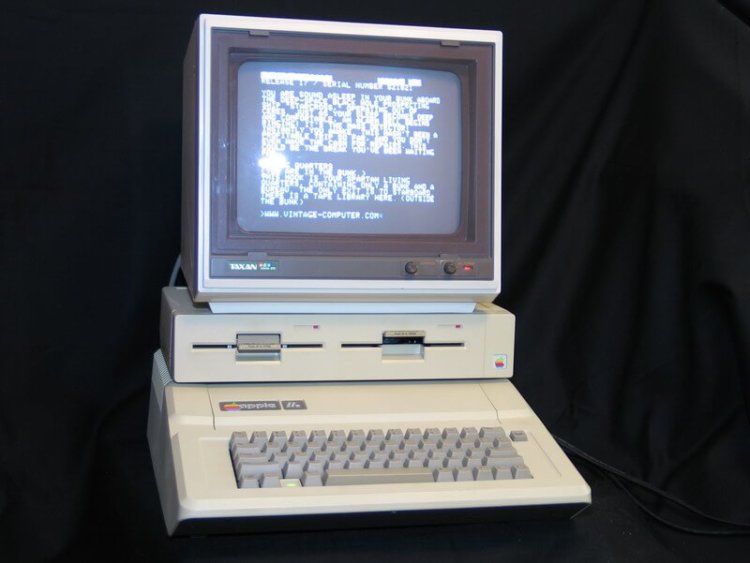 Компьютеры Apple от альфы до омеги. Часть 5. Apple IIe. Фото.