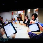 Трансляция iPad 2 в картинках. Фото.