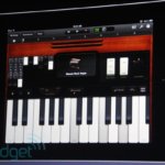 Трансляция iPad 2 в картинках. Фото.