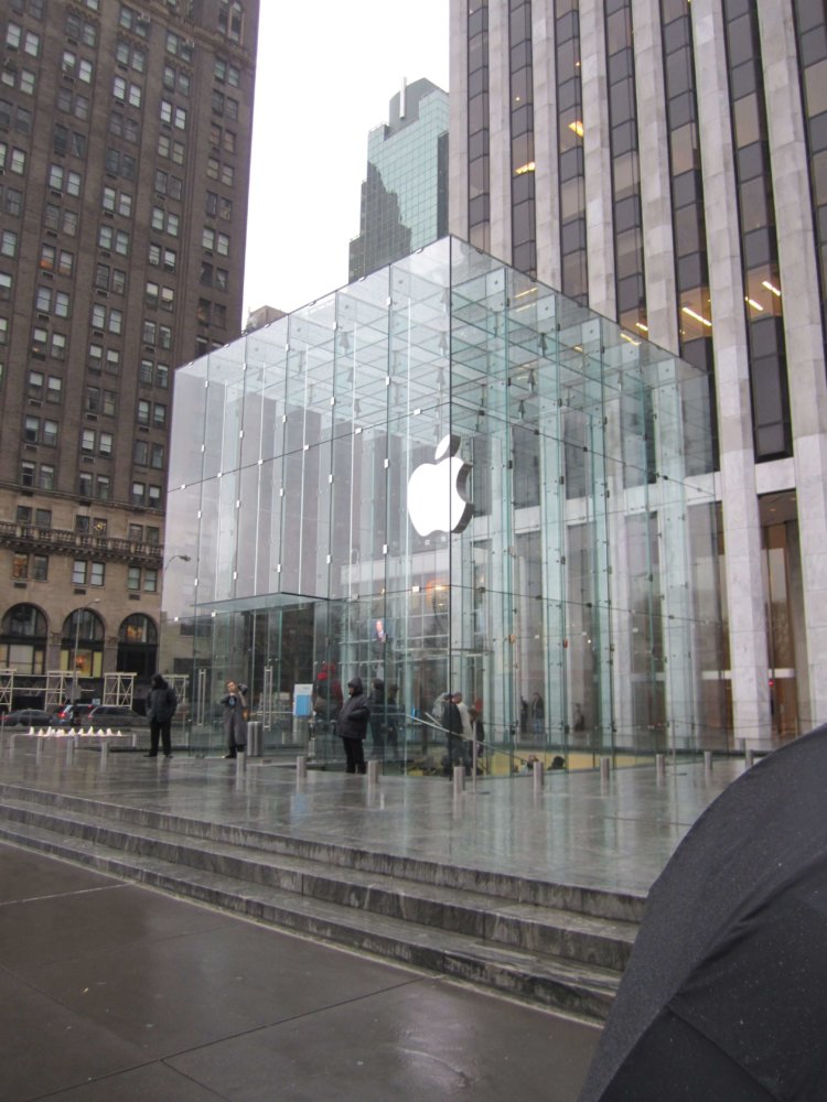 Начало продаж iPad 2 глазами AppleInsider.Ru