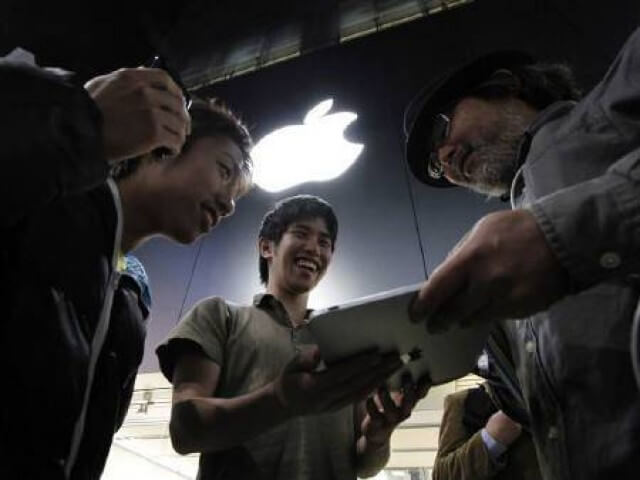 Аналитики: Стихийные бедствия в Японии не сказываются на поставках iPad 2. Аналитики: Стихийные бедствия в Японии не сказываются на поставках iPad 2. Фото.