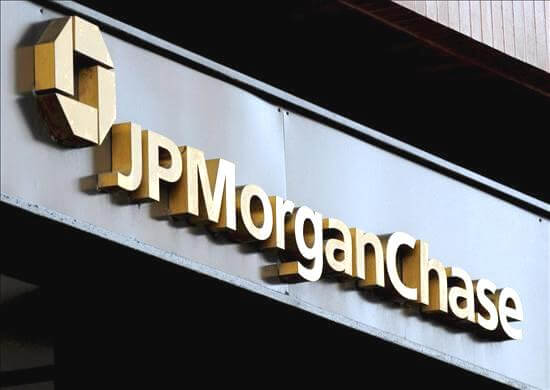 JP Morgan увеличивает доход Apple за 2 квартал 2011 до $24.42 миллиардов. JP Morgan увеличивает доход Apple за 2 квартал 2011 до $24.42 миллиардов. Фото.