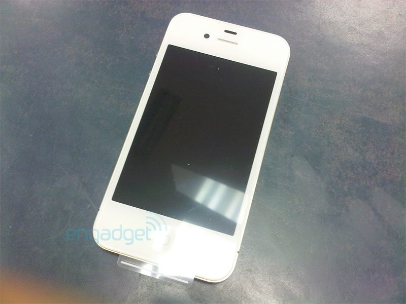 Белый iPhone 4 уже поступил в продажу в Великобритании? Белый iPhone 4 уже поступил в продажу в Великобритании? Фото.