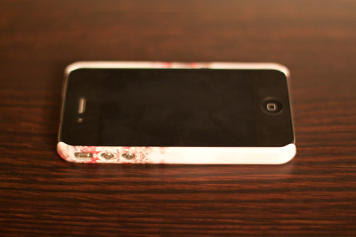 Чехлы для iPhone 4. Чехлы для iPhone 4. Фото.