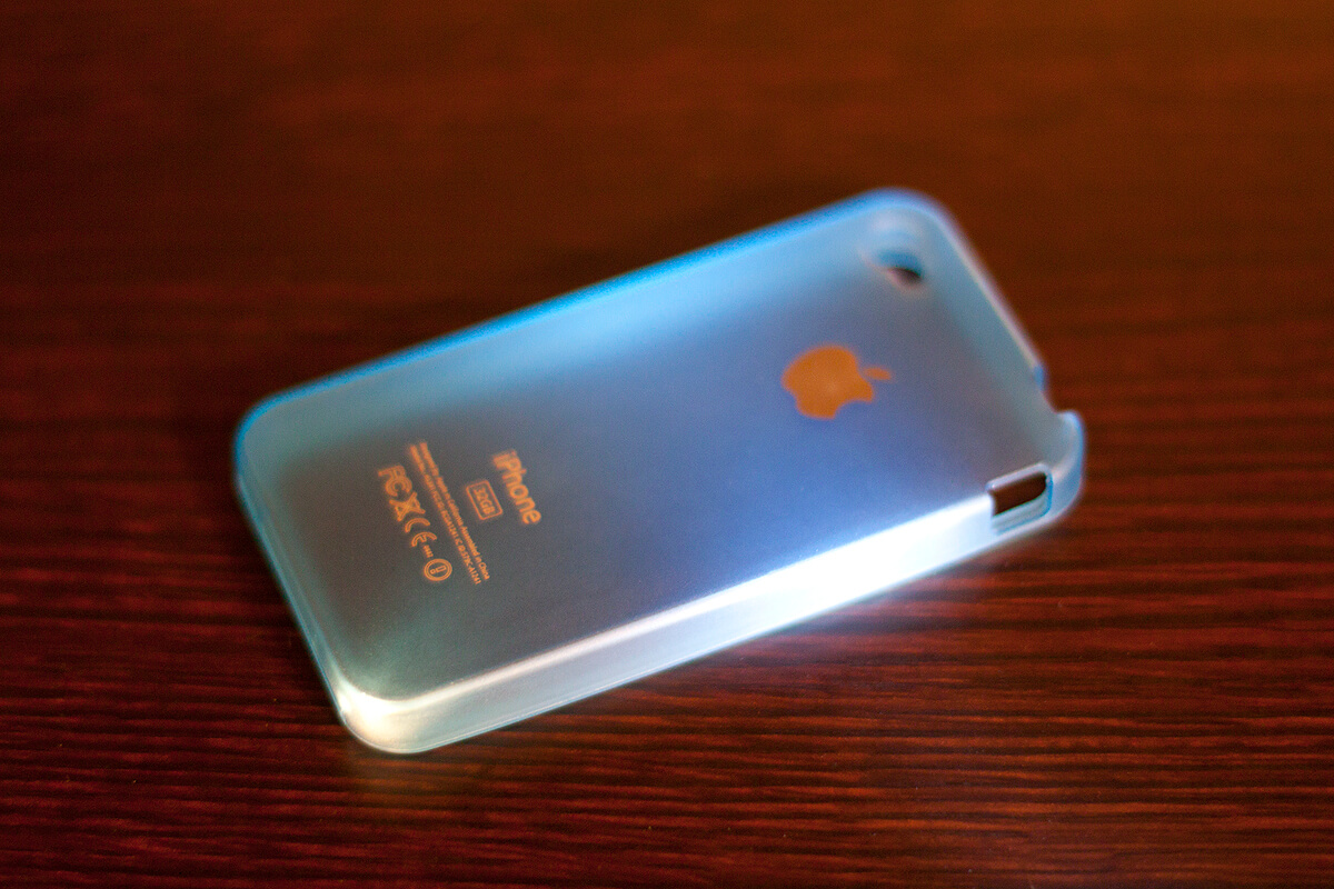 Чехлы для iPhone 4. Фото.
