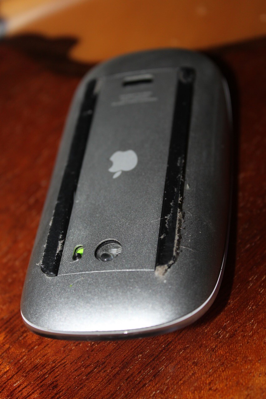 Magic Mouse vs. Magic Trackpad. Magic Mouse vs. Magic Trackpad. Фото.