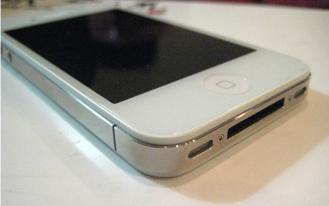 Google хвалит iPhone 4. Google хвалит iPhone 4. Фото.