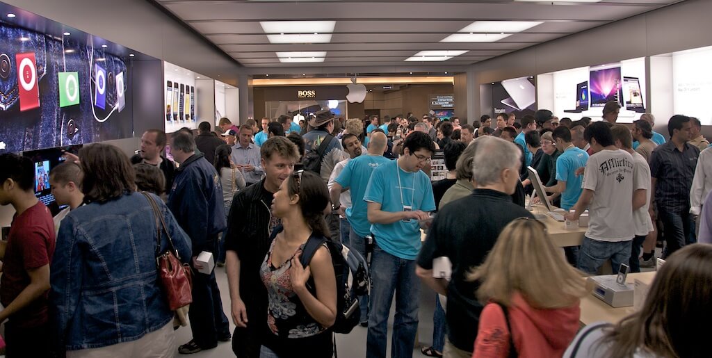 Десятилетие Apple Store: прошлое, настоящее и будущее. Настоящее. Десятилетие Apple Store: прошлое, настоящее и будущее. Настоящее. Фото.
