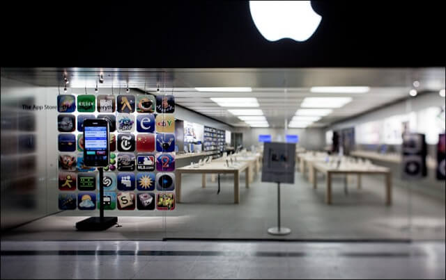 Новые слухи о субботнем мероприятии в Apple Store. Новые слухи о субботнем мероприятии в Apple Store. Фото.