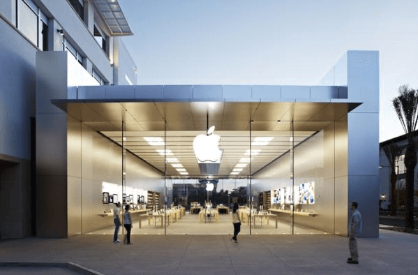 Первая десятилетка Apple Store. Первая десятилетка Apple Store. Фото.