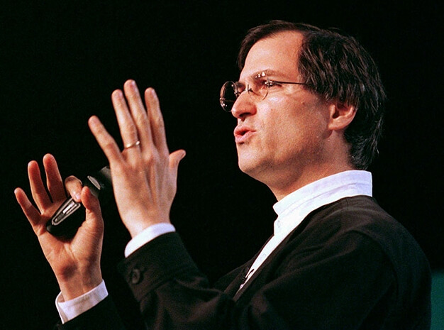 Вернувшийся в Apple в 1997 году Стив Джобс Вернувшийся в Apple в 1997 году Стив Джобс