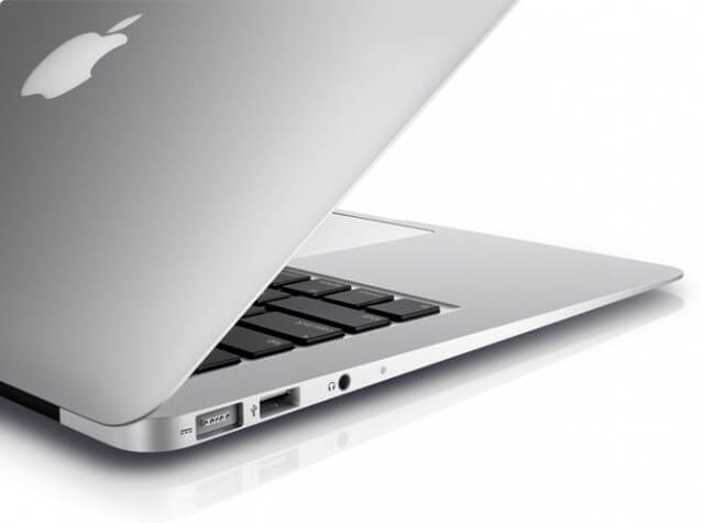 MacBook Air 2011 опередил MacBook Pro 2010 в некоторых тестах. MacBook Air 2011 опередил MacBook Pro 2010 в некоторых тестах. Фото.