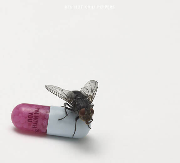 Новый альбом Red Hot Chili Peppers можно послушать в iTunes. Новый альбом Red Hot Chili Peppers можно послушать в iTunes. Фото.