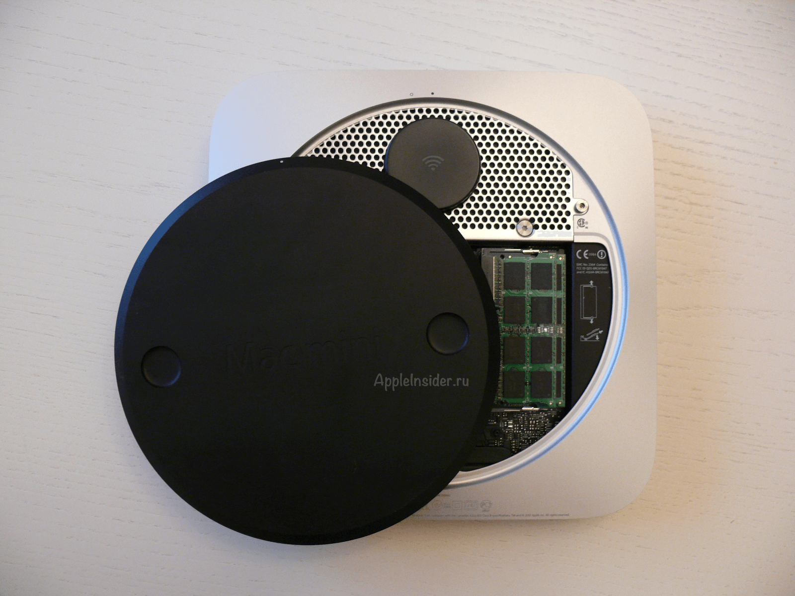 Апгрейд ОЗУ в Mac mini 2010-2011 годов. Апгрейд ОЗУ в Mac mini 2010-2011 годов. Фото.