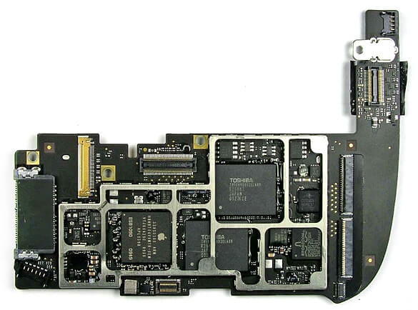 Начато производство материнских плат iPad 3. Фото.