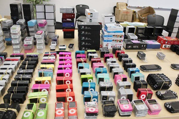Apple решила усилить безопасность новых продуктов, потеряв второй прототип iPhone. Apple решила усилить безопасность новых продуктов, потеряв второй прототип iPhone. Фото.