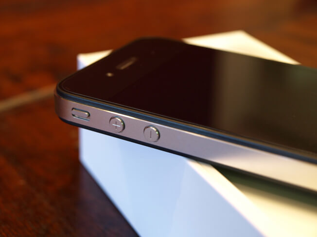 Новых iPhone будет два? Новых iPhone будет два? Фото.