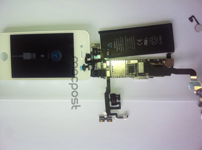 «iPhone 4S» не похож на устройство от Apple. «iPhone 4S» не похож на устройство от Apple. Фото.