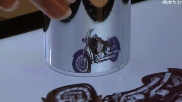 Anamorphicons: оптические иллюзии на iPad. Фото.