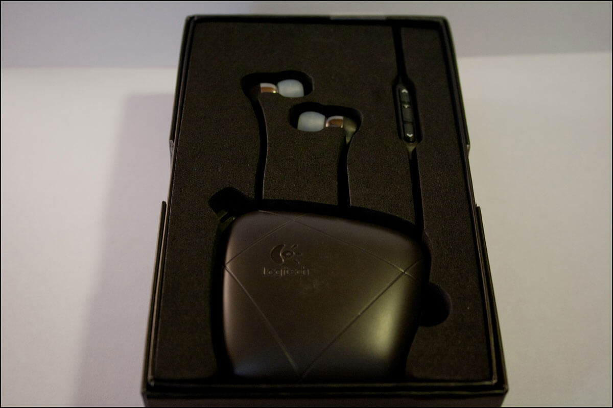 Logitech Ultimate Ears 350vi Logitech Ultimate Ears 350vi