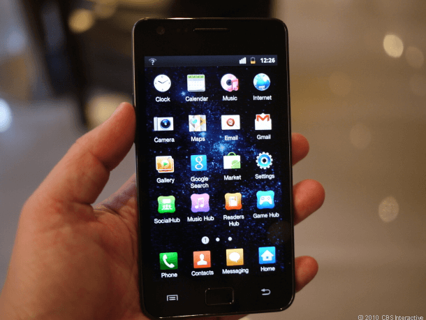 Samsung считает iPhone 4S недостаточно конкурентоспособным в сравнении с Galaxy S II. Фото.