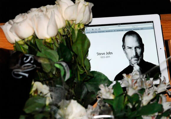 steve-memorial-cupertino steve-memorial-cupertino