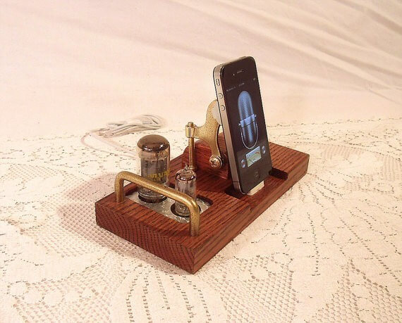 Retro Steampunk Radio iPhone Dock Retro Steampunk Radio iPhone Dock