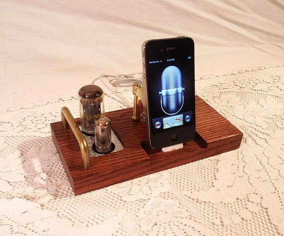 Retro Steampunk Radio iPhone Dock Retro Steampunk Radio iPhone Dock