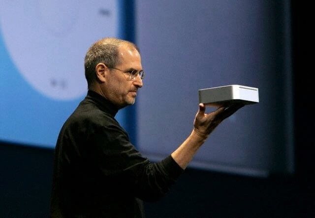 Steve-Jobs-Mac-mini-Macworld-2005 Steve-Jobs-Mac-mini-Macworld-2005