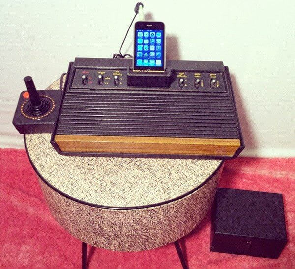 atari_2600_iphone_dock_3 atari_2600_iphone_dock_3