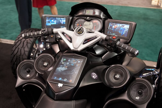 bat-cycle-lead bat-cycle-lead